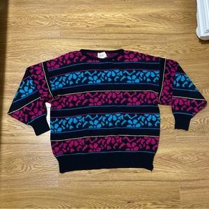 Vintage sweater with geometric pattern